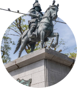 10時と14時は城内見回りの時間にゃん